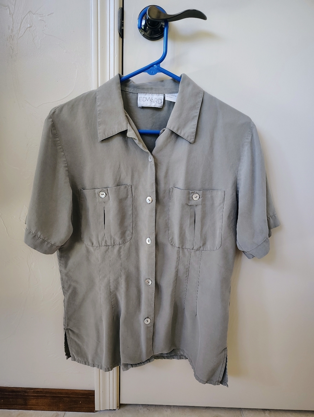 EDWARD Short Sleeve Button-Up Shirt in Sage Taupe